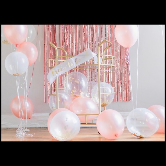 29 Piece Kit Bachelorette Party Decorations ♥️ - Picture 4 of 6